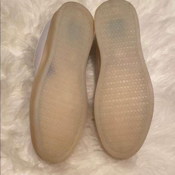 Hover kicks - Picture 3 of 4